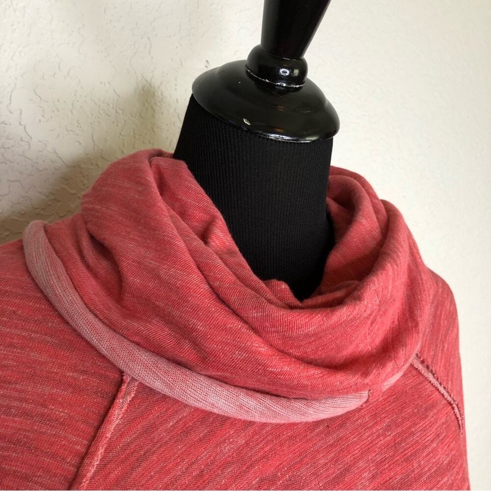 Free People Beach red pink funnel neck raw seam hem tunic size One‎ Size - Picture 3 of 16